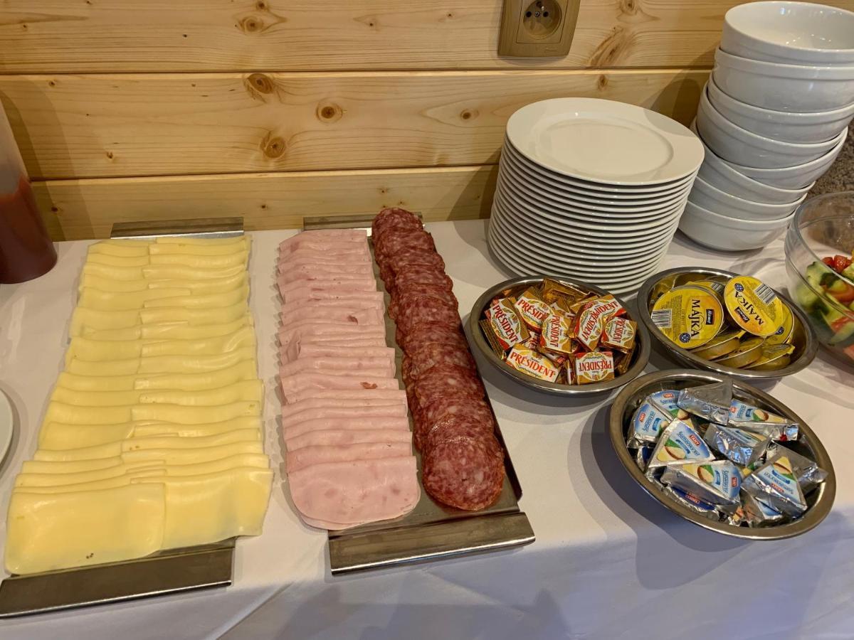 Penzion A Restaurace Vyhlidka Zelezna Ruda Luaran gambar